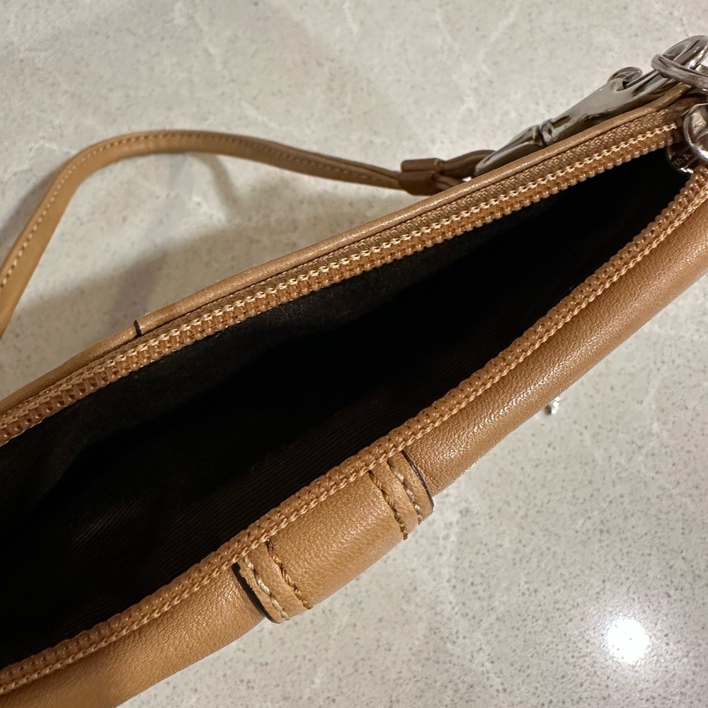 Coach wristlet and charm - Picture 7 of 8